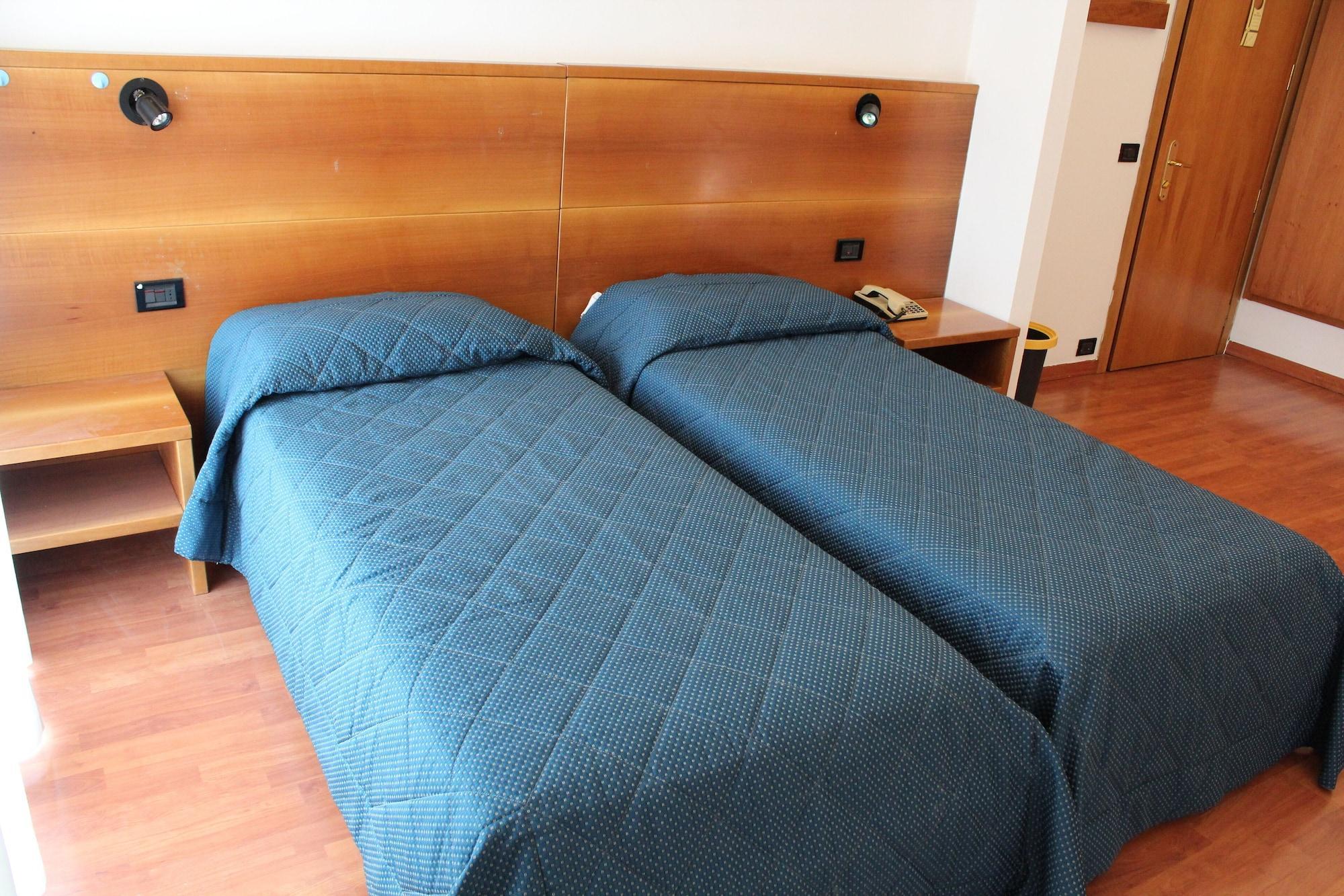 Hotel Selide Desio Exterior foto