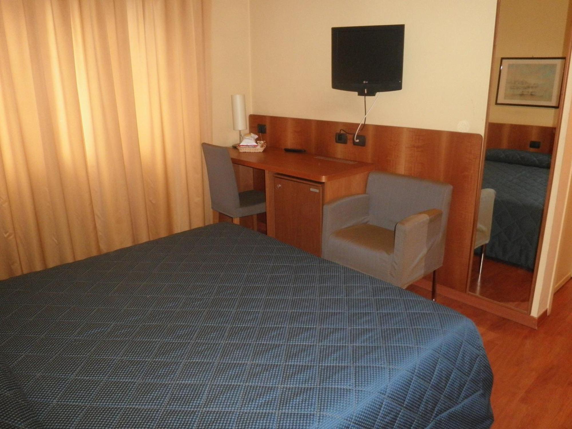 Hotel Selide Desio Exterior foto