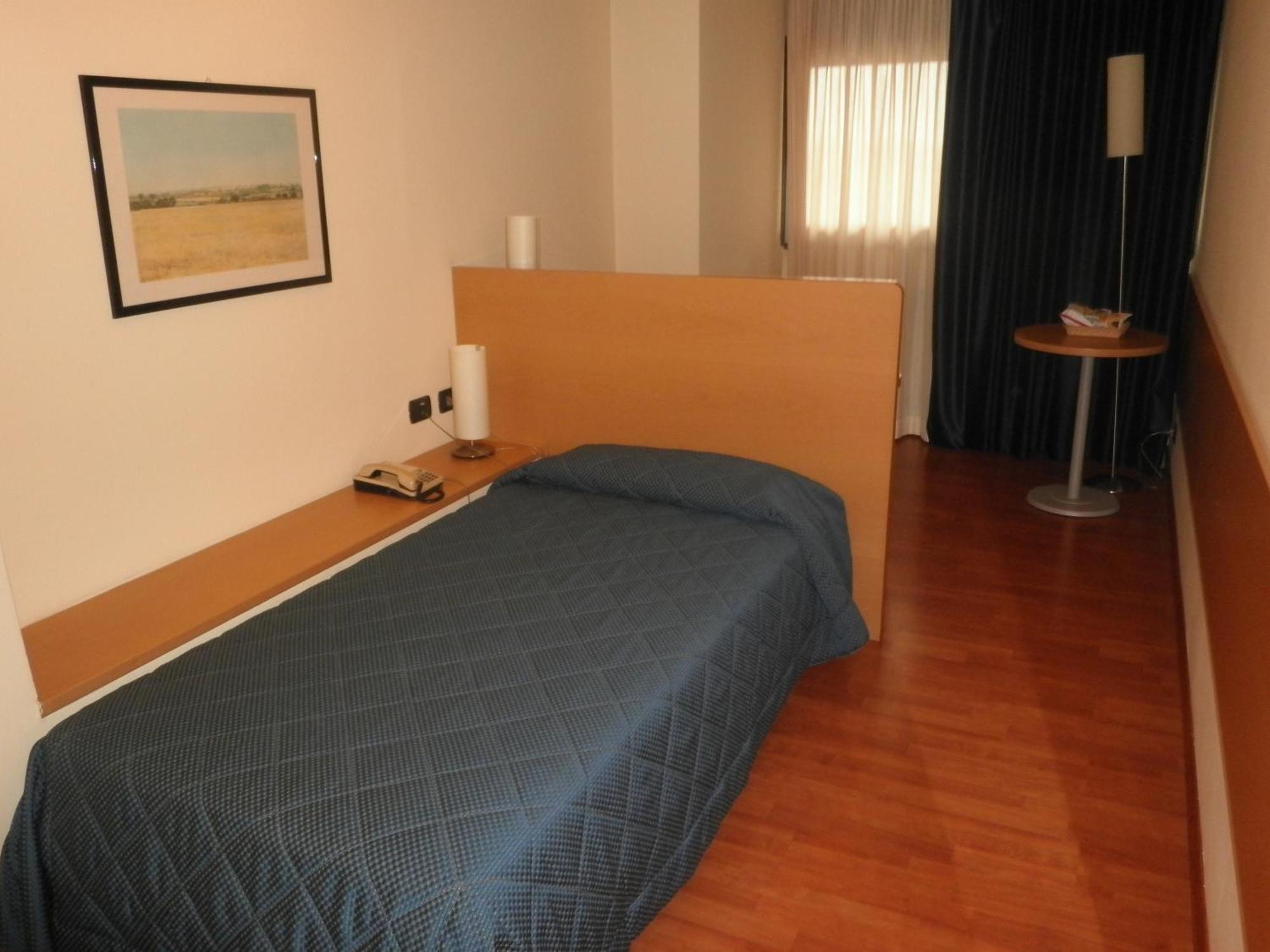 Hotel Selide Desio Exterior foto